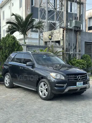 Mercedes-Benz M Class ML350 4MATIC 4dr SUV AWD (3.5L 6cyl 7A) 2014 Gray