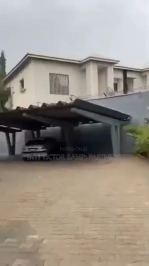 5bdrm Duplex in Maitama for sale