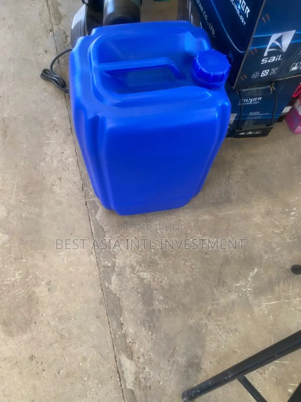 Closed-Top Plastic Storage Drums & Gallons