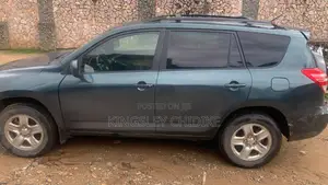 Toyota RAV4 2.5 4x4 2010 Green