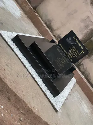 Grave Design With Marble Best Quality