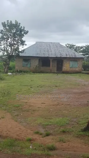 3bdrm Block of Flats in Ilorin South for sale
