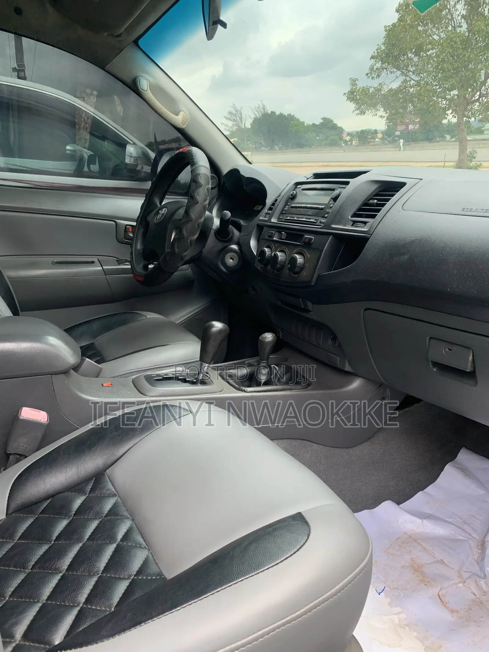 Toyota Hilux 2014 White