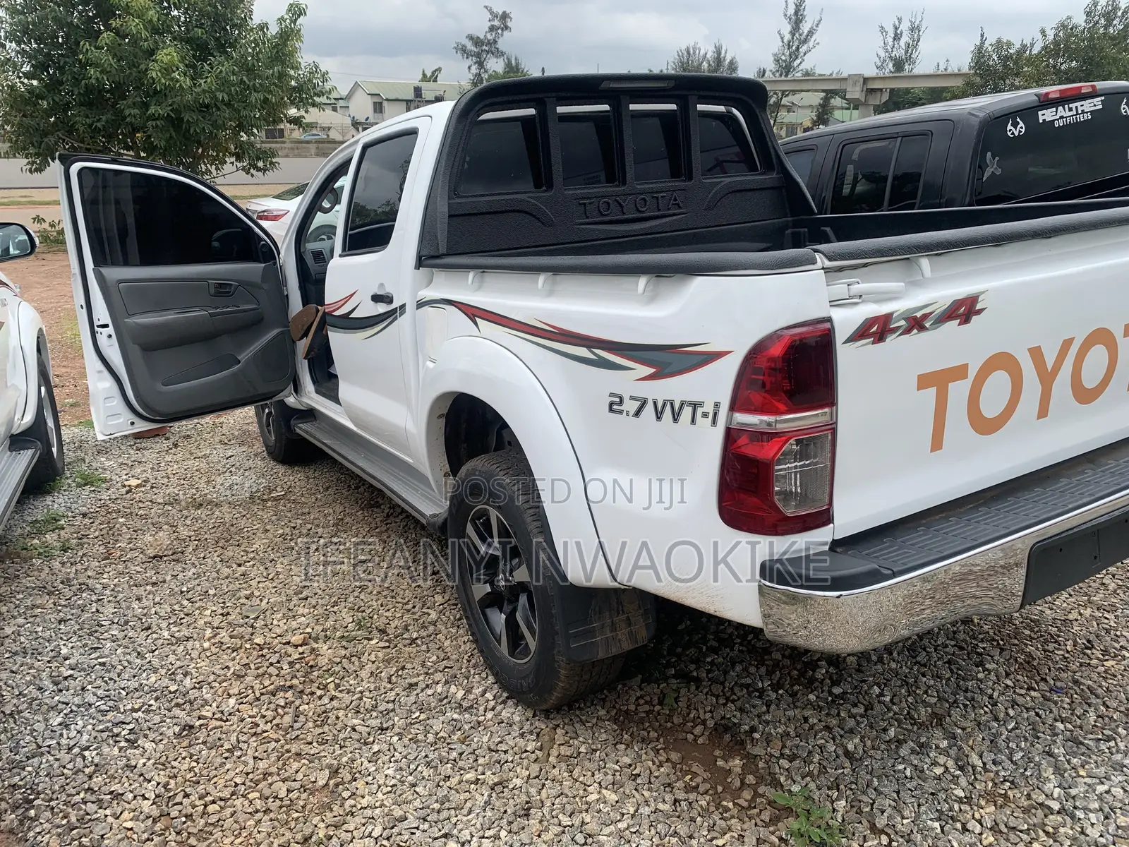 Toyota Hilux 2014 White