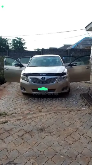 Toyota Camry 2007 Gold