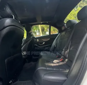 Mercedes-Benz C300 Luxury 4matic Sedan AWD (2.0L 4cyl 7A) 2017 White