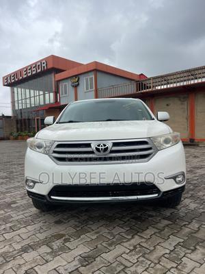 Toyota Highlander 3.5L 4WD 2013 White