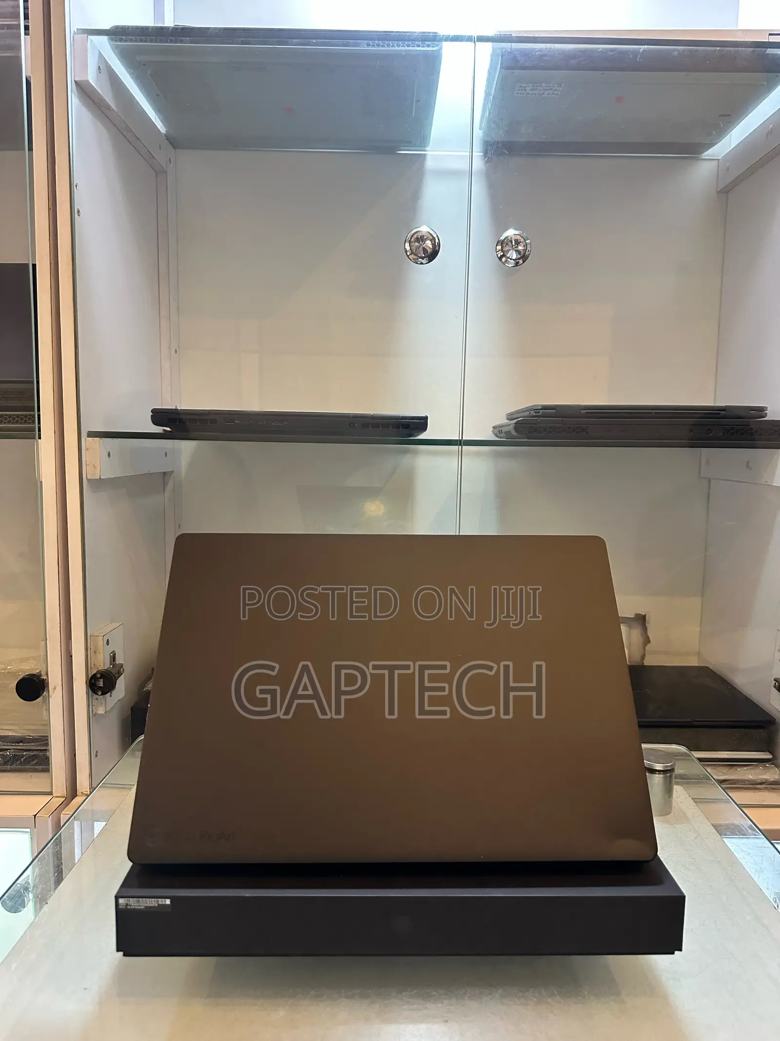 Laptop Asus ProArt P16 32GB AMD SSD 2T