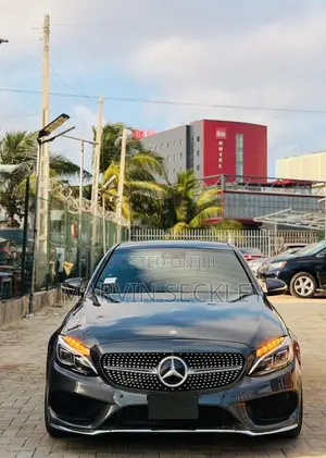 Mercedes-Benz C400 4Matic AWD Sedan (3.0L V6 7A) 2015 Gray