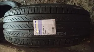 235/55/20 Michelin