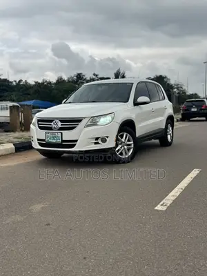 Volkswagen Tiguan 2011 White