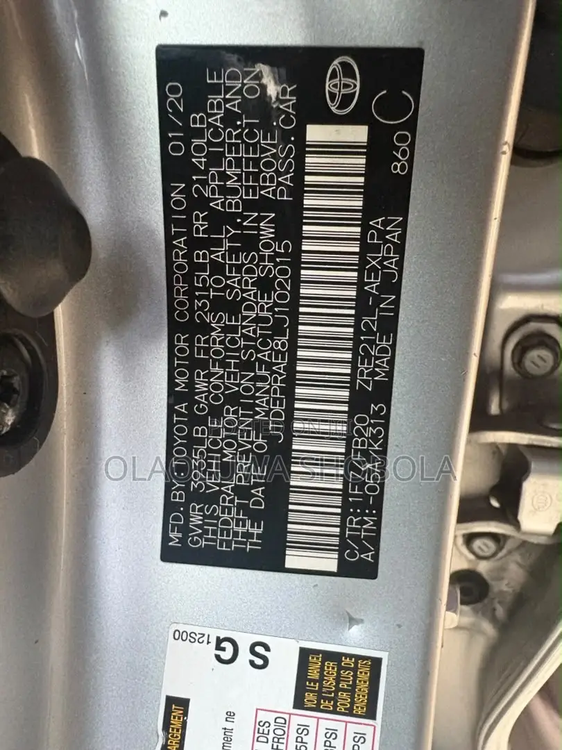 Toyota Corolla LE 2020 Silver