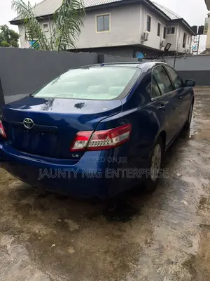 Toyota Camry 2010 Blue