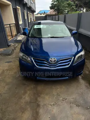 Toyota Camry 2010 Blue