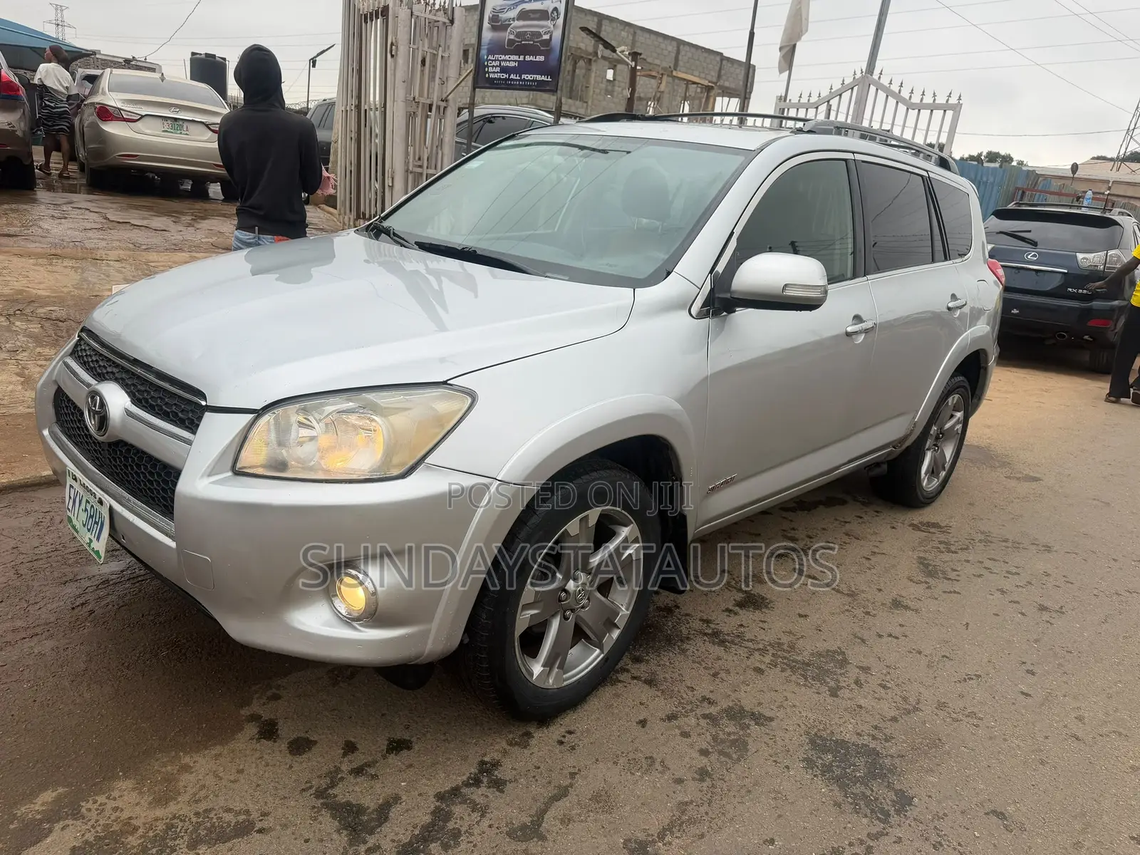 Toyota RAV4 2011 Silver