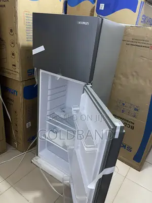 200L Skyrun Top Mount Refrigerator – Convenient Storage