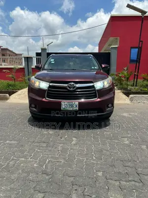 Toyota Highlander XLE 4dr SUV AWD (3.5L 6cyl 6A) 2015 Burgundy