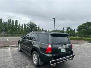 Toyota 4-Runner SR5 4x4 V6 2007 Black