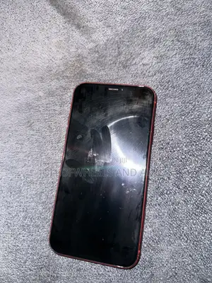 Apple iPhone XR 64 GB Red