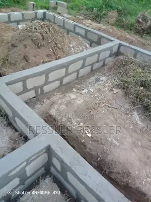 1 Plot of Land With Big 3 Bedroom Flat Foundation