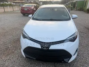 Toyota Corolla 2019 White