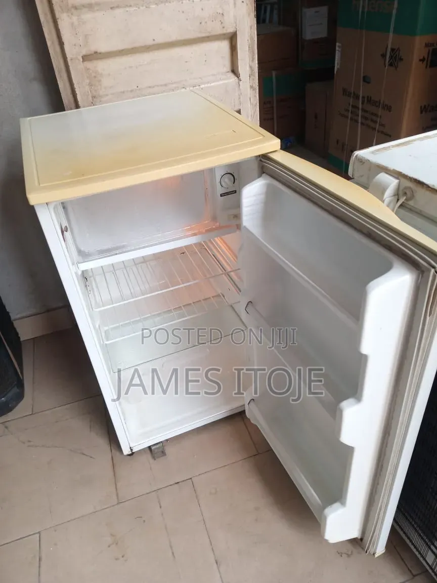 LG Fridge 121