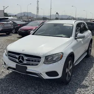 Mercedes-Benz GLC-Class 2017 White