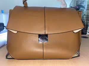Pedra Women’s Handbag