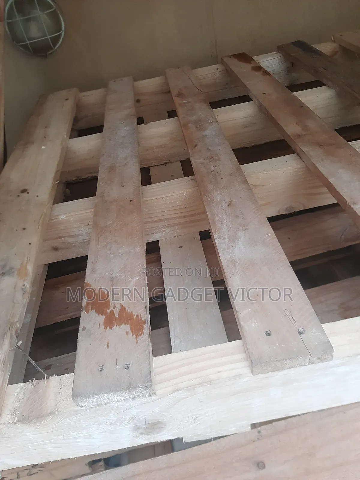 Reliable Wooden Pallet