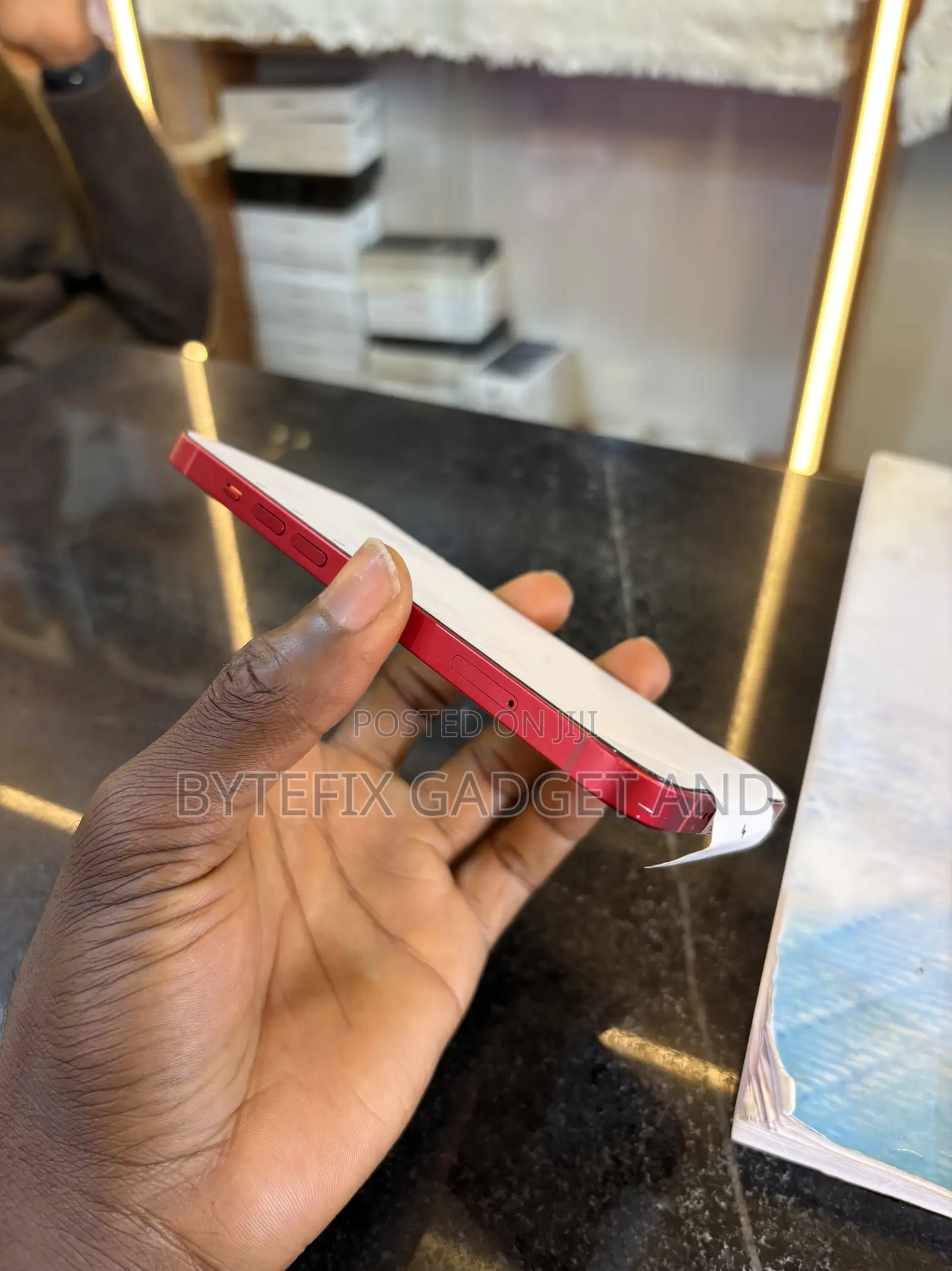 Apple iPhone 13 128 GB Red