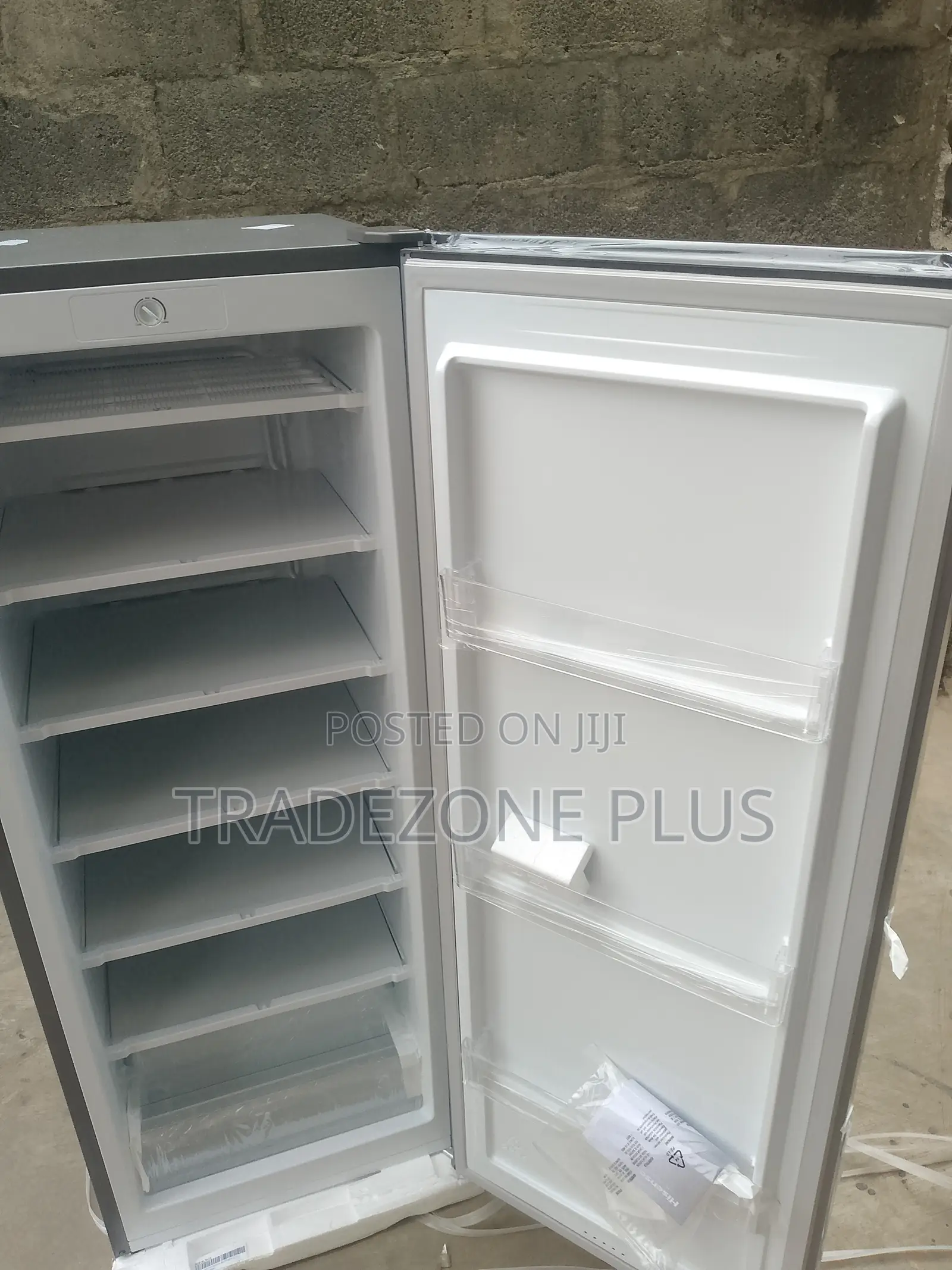 Hisense 190L Standing Freezer – Reliable Freezing
