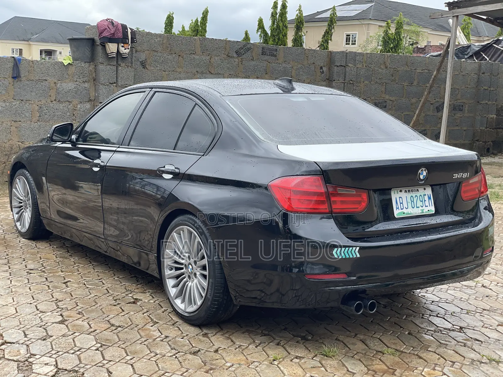 BMW 320i Sedan RWD 2013 Black