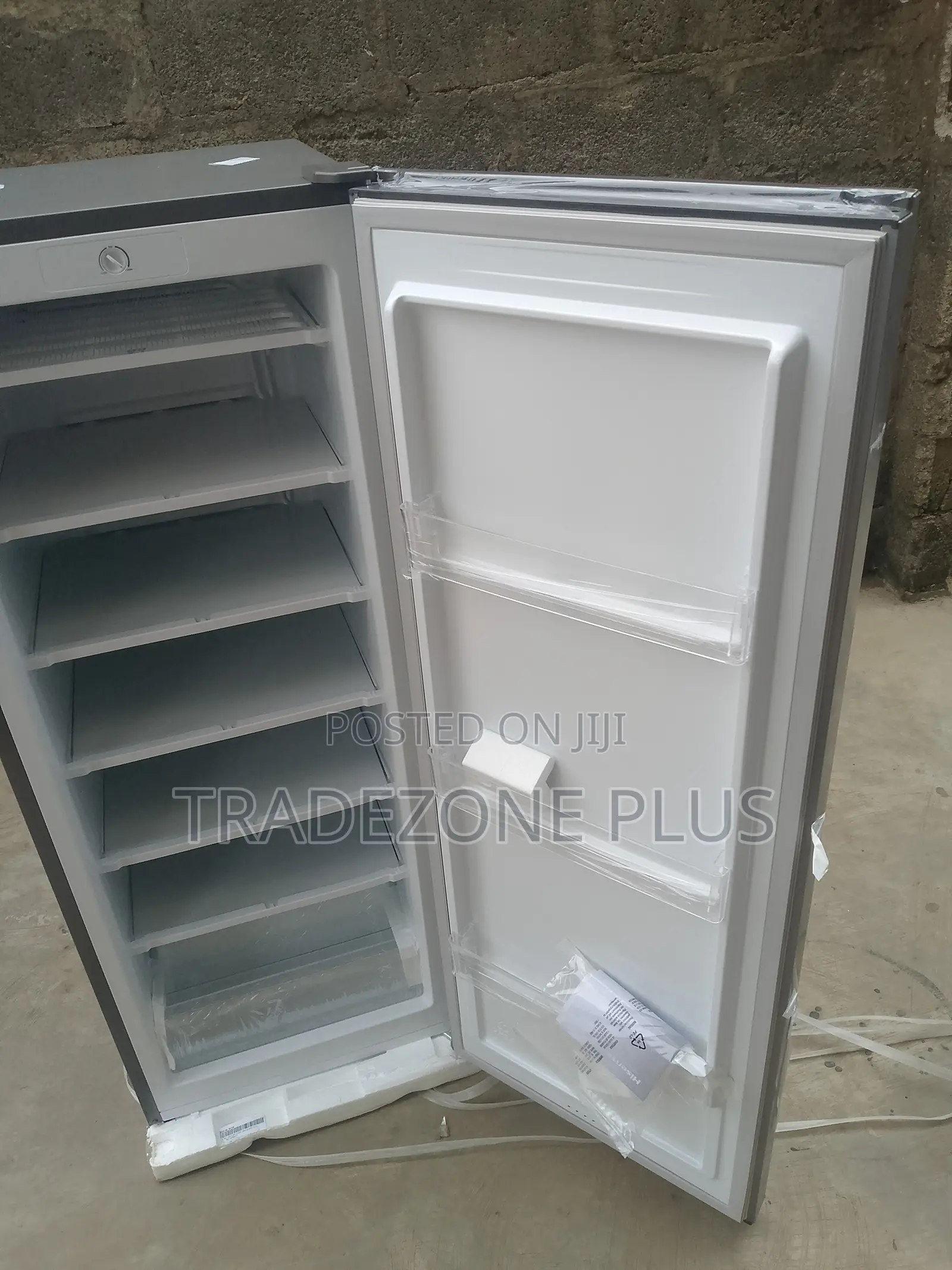 Hisense 190L Standing Freezer – Practical Food Storage