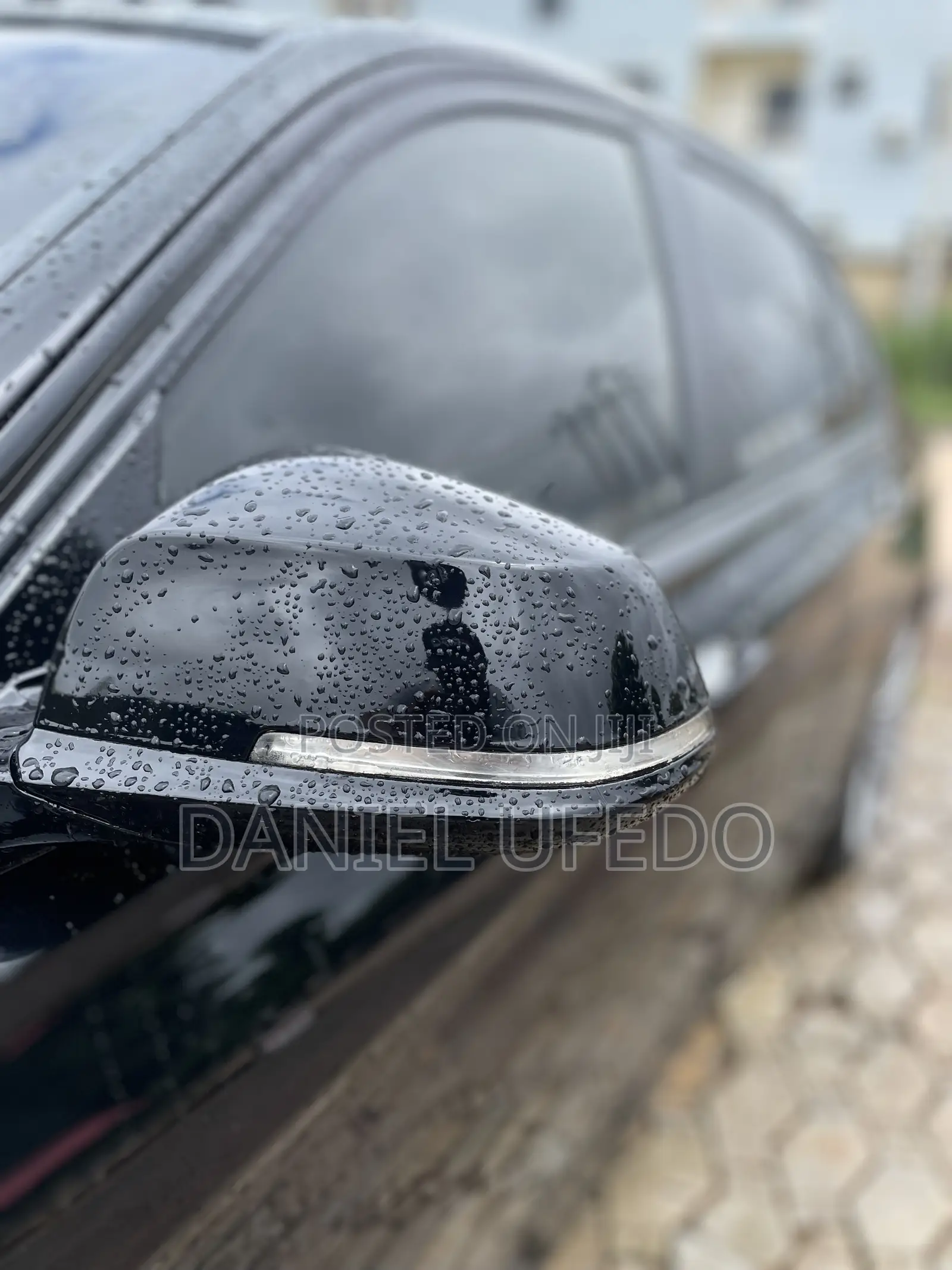BMW 320i Sedan RWD 2013 Black