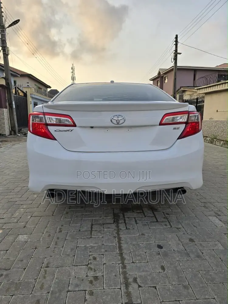 Toyota Camry 2012 White