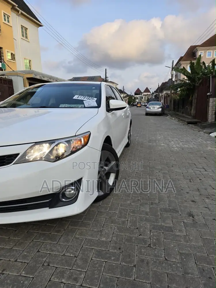 Toyota Camry 2012 White