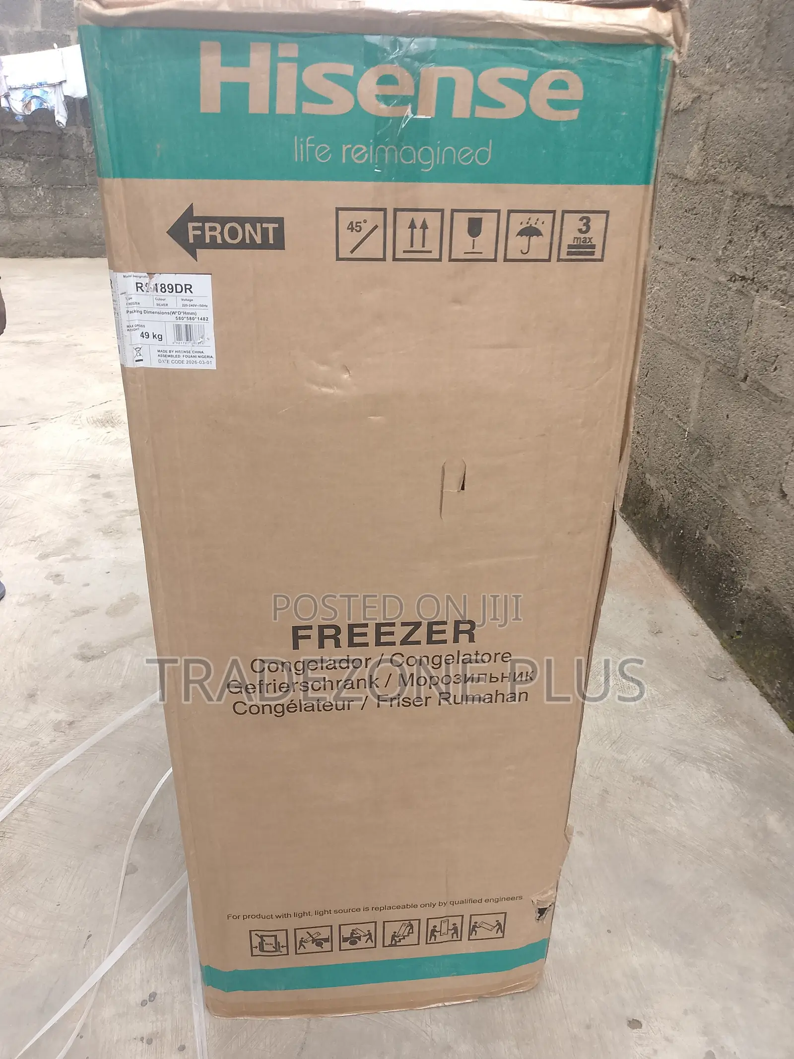 Hisense 190L Standing Freezer – Spacious Interior