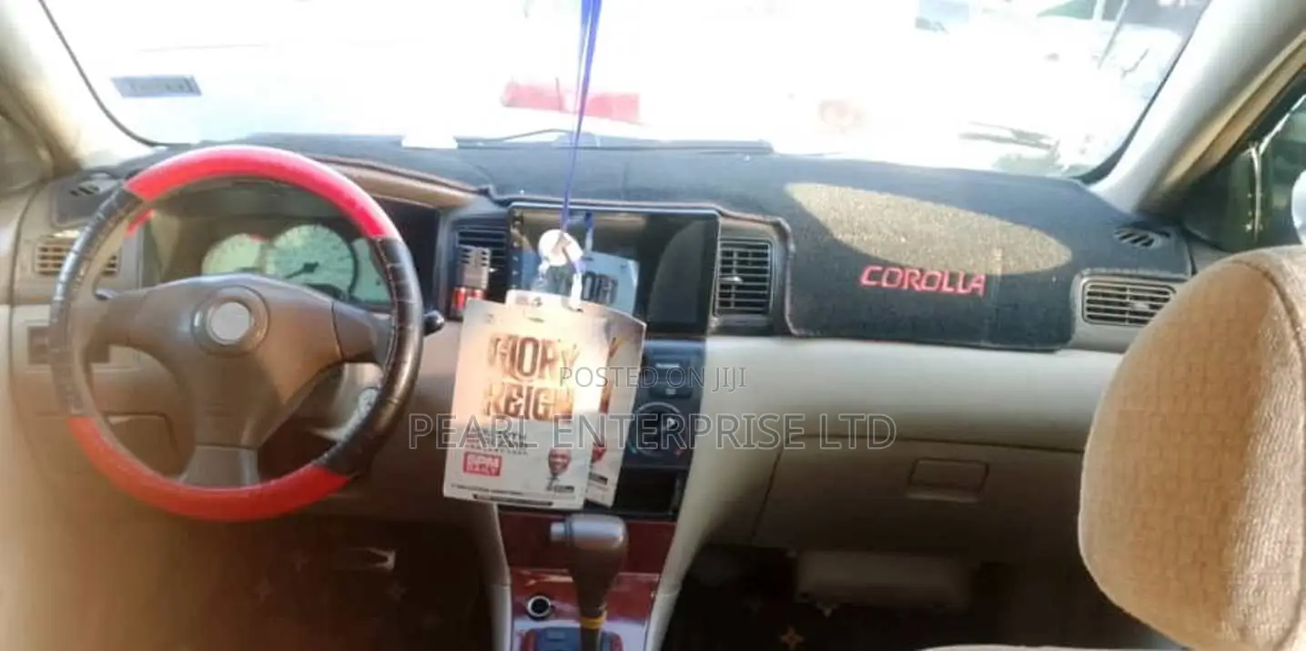 Toyota Corolla 2002 Gold