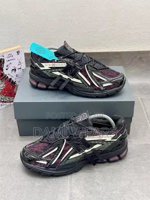 New Balance 1906A Black Dragon Berry
