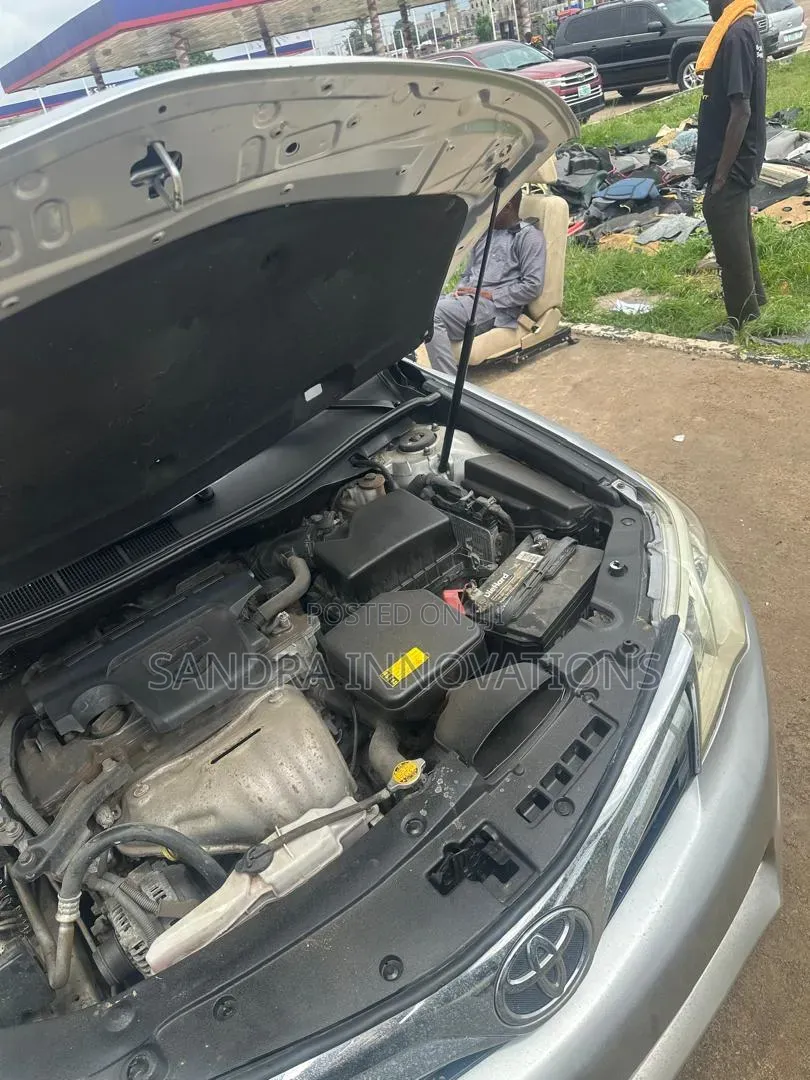 Toyota Camry 2013 Silver