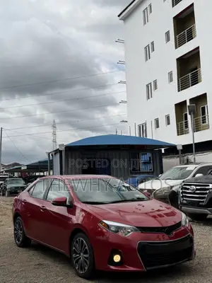 Toyota Corolla S 4dr Sedan (1.8L 4cyl CVT) 2016 Red