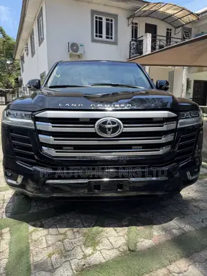 Toyota Land Cruiser 5.7 V8 VX-S 2013 Black