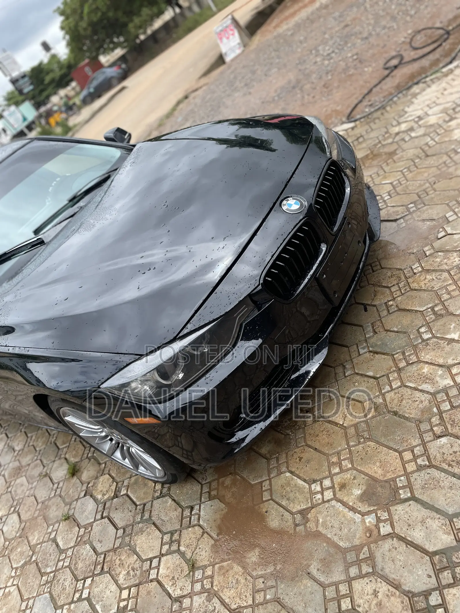 BMW 320i Sedan RWD 2013 Black