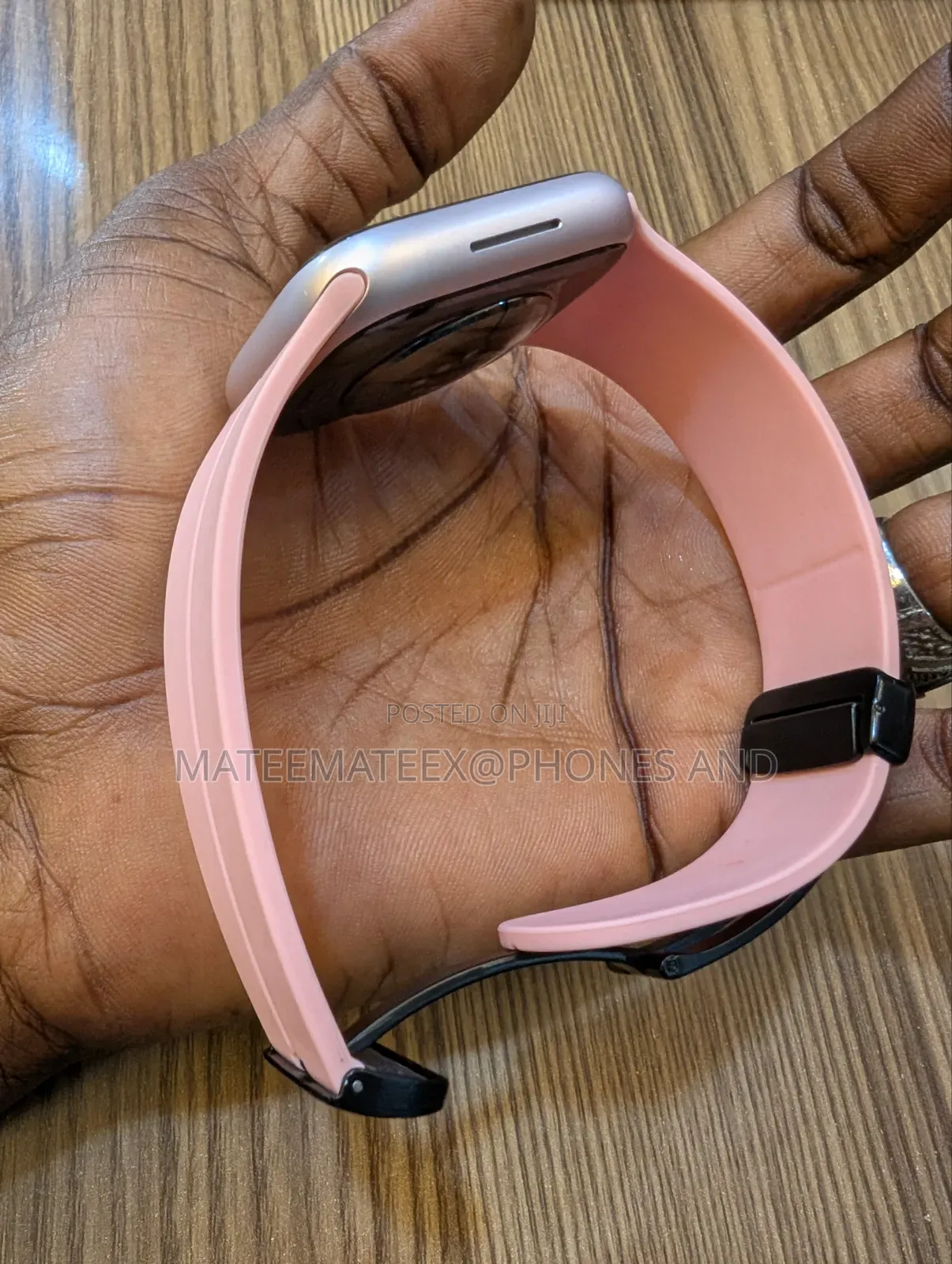 Apple Series 7