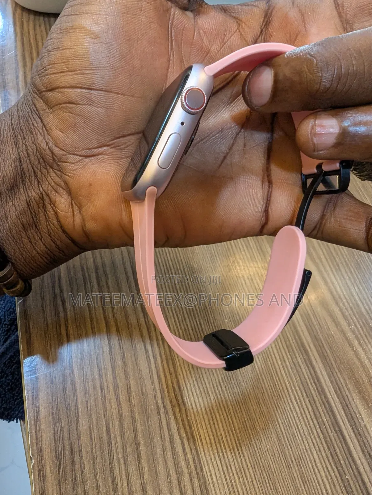 Apple Series 7