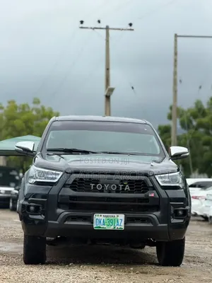 Toyota Hilux 2015 Black