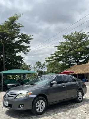 Toyota Camry 2009 Gray