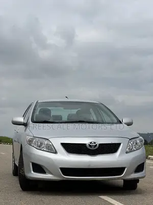 Toyota Corolla 2010 Silver