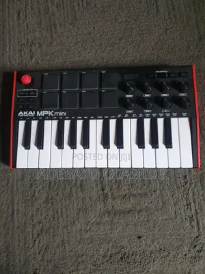 Akai MPK Midi Keyboard