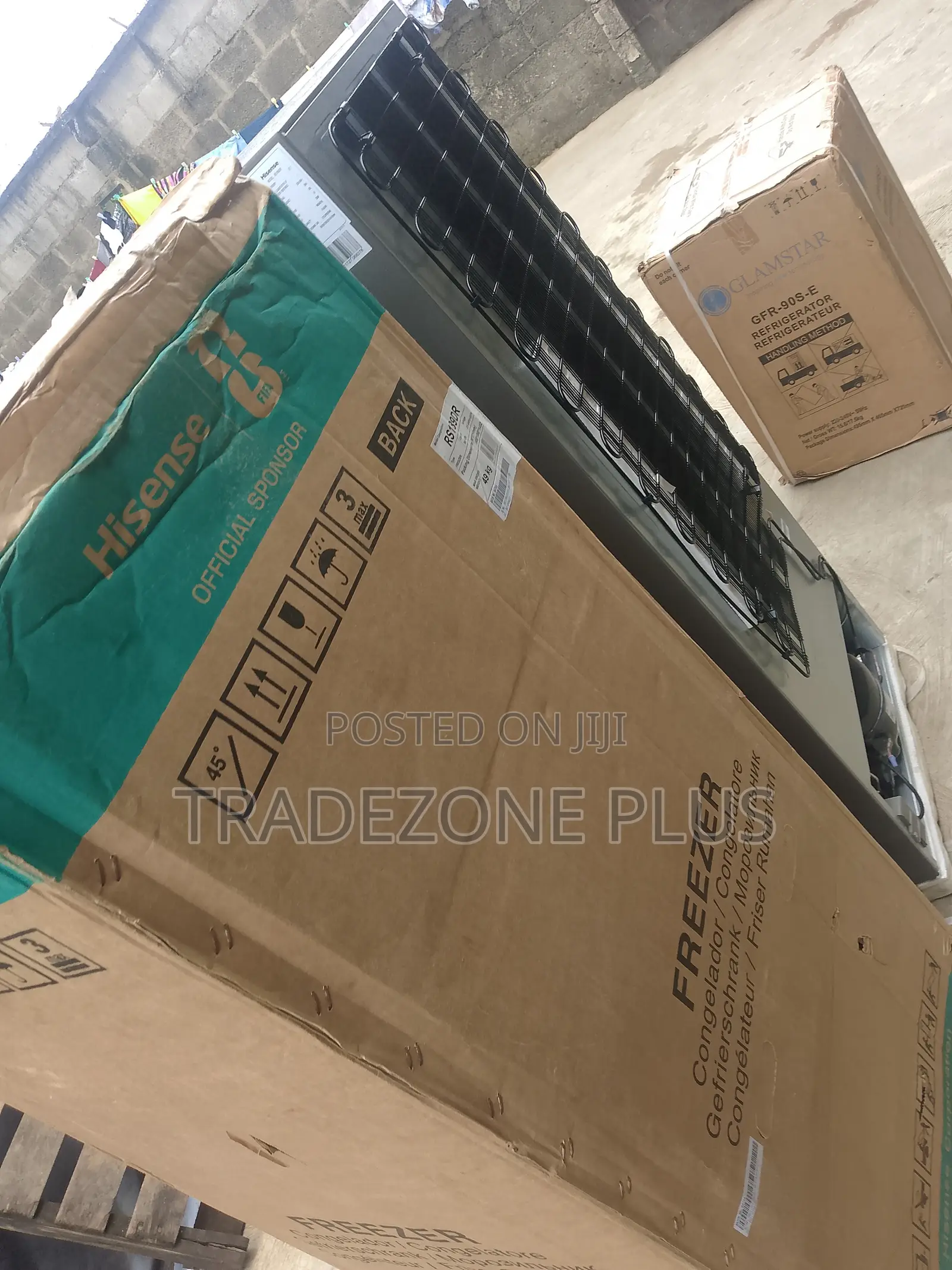 Hisense 190L Standing Freezer – Store More Easily